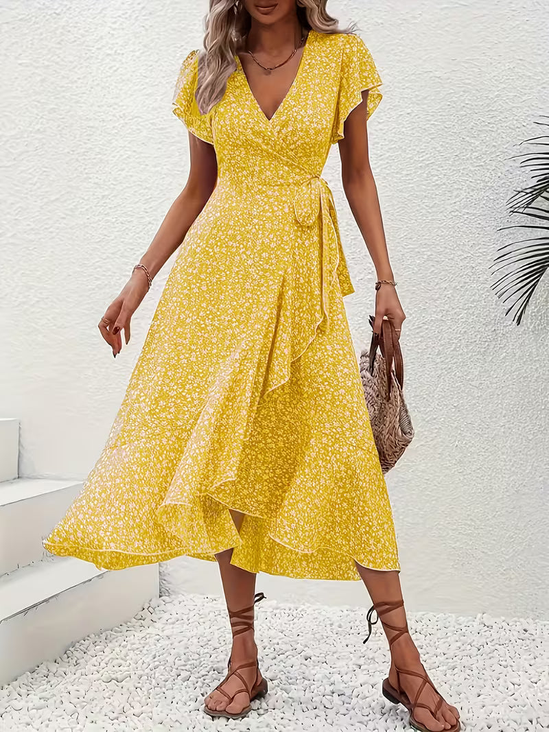 Elara | Flowing, Body-Hugging Wrap Dress