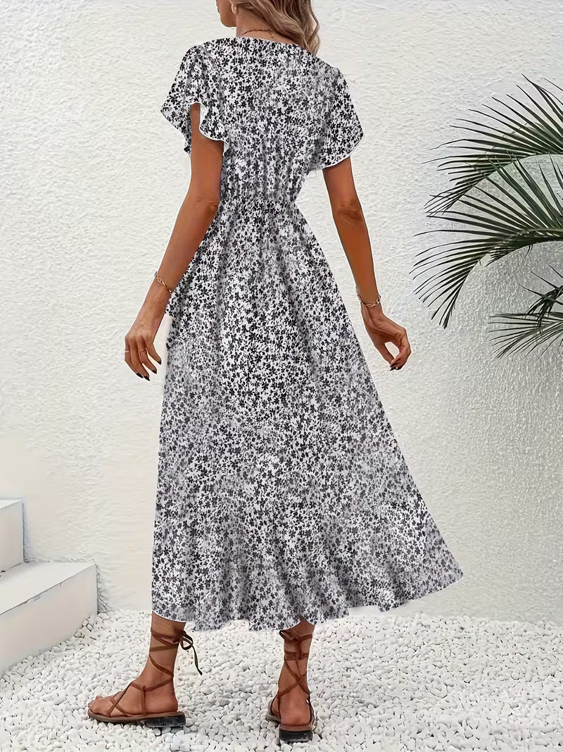 Elara | Flowing, Body-Hugging Wrap Dress