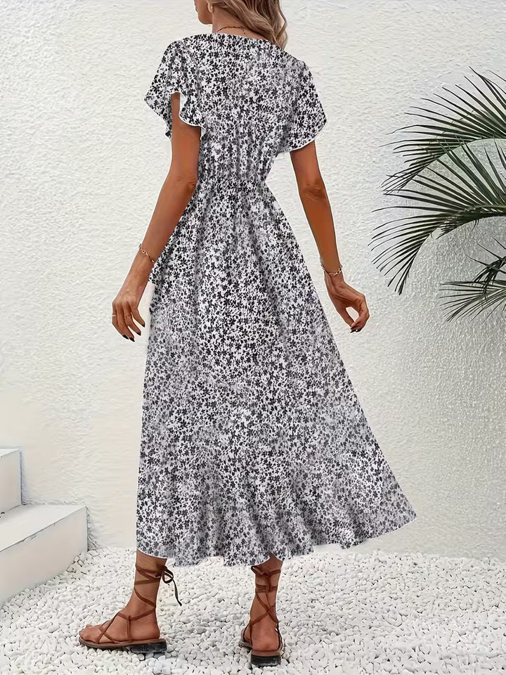 Elara | Flowing, Body-Hugging Wrap Dress
