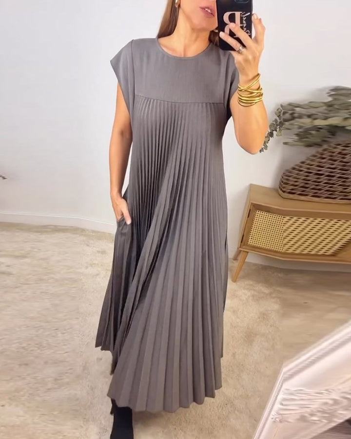 Jolijn | Women's Sleeveless Round Neck and Comfortable Dress with Pockets