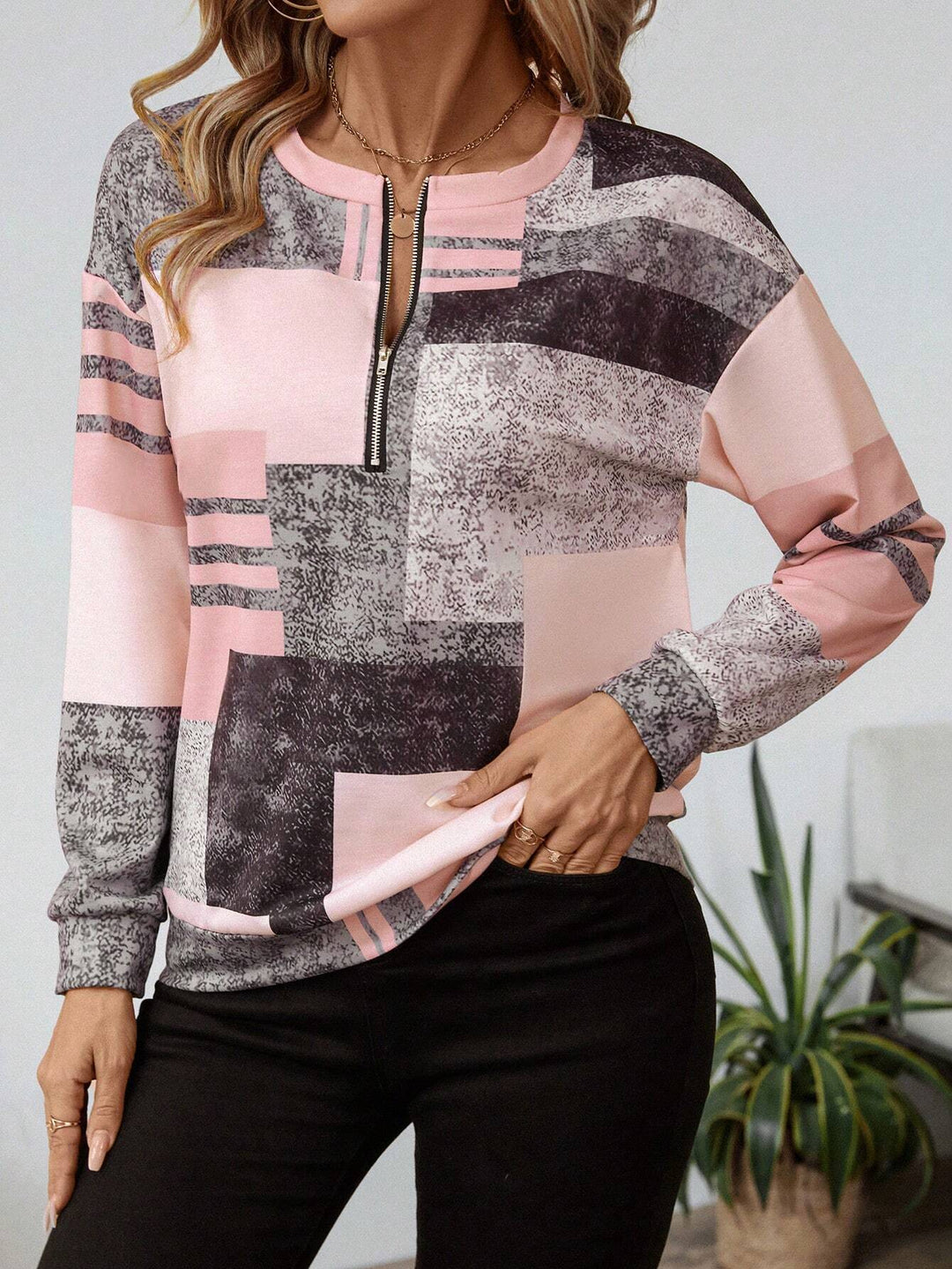 Kaimana™ - Chic Vintage-Inspired Sweatshirt
