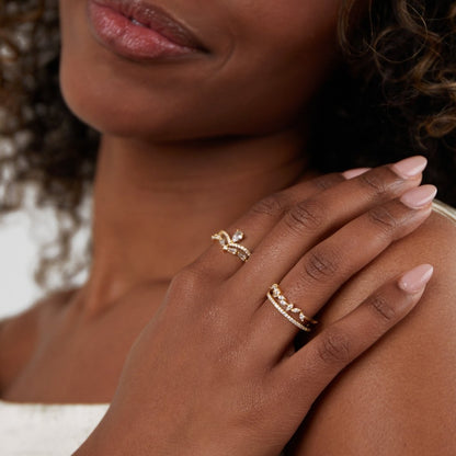 Valeria - Elegant Crystal Ring