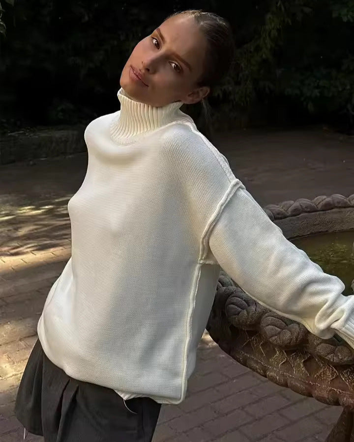 Isabella | Women's Relaxed Turtleneck