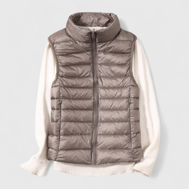 Eryzzaria | Sophisticated Vest with Pockets