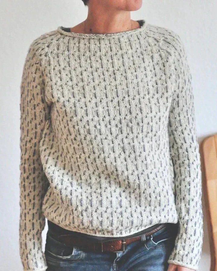 Veronika | Women's The Chic Pullover