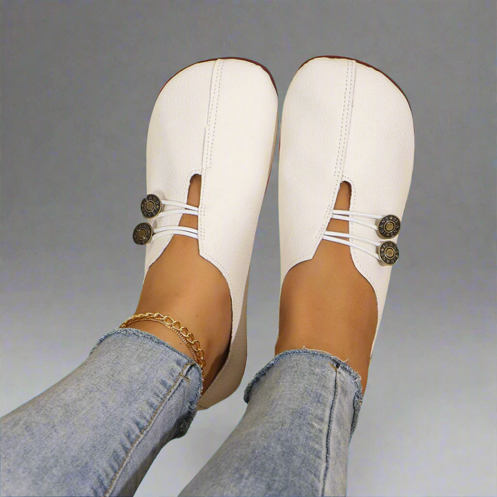 Kreszentia | Cozy Button Slip-On Shoes