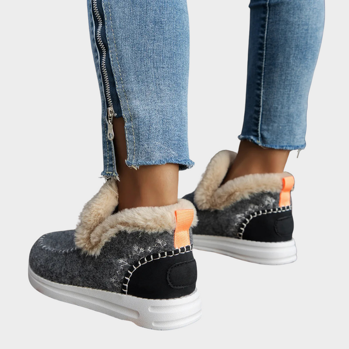 Dakota | Women's Cozy Boots