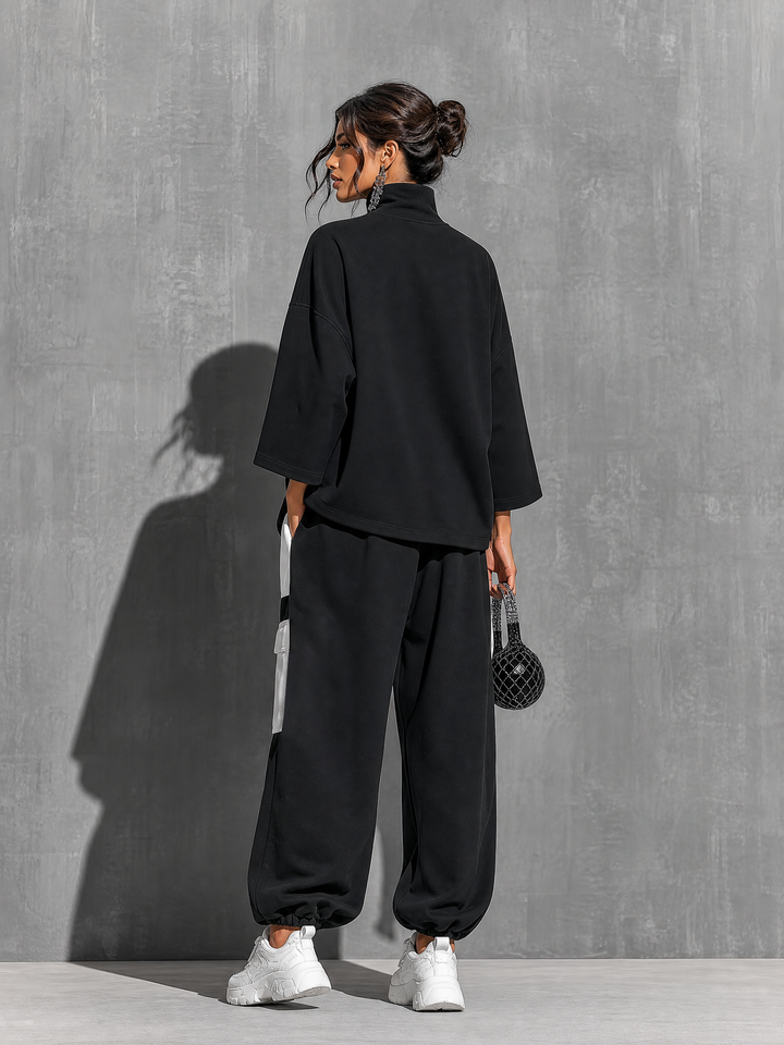 Women's Sweatshirt & Jogger Cargo Pants Set with Pockets