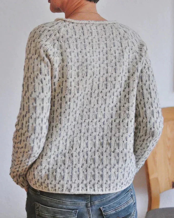 Veronika | Women's The Chic Pullover