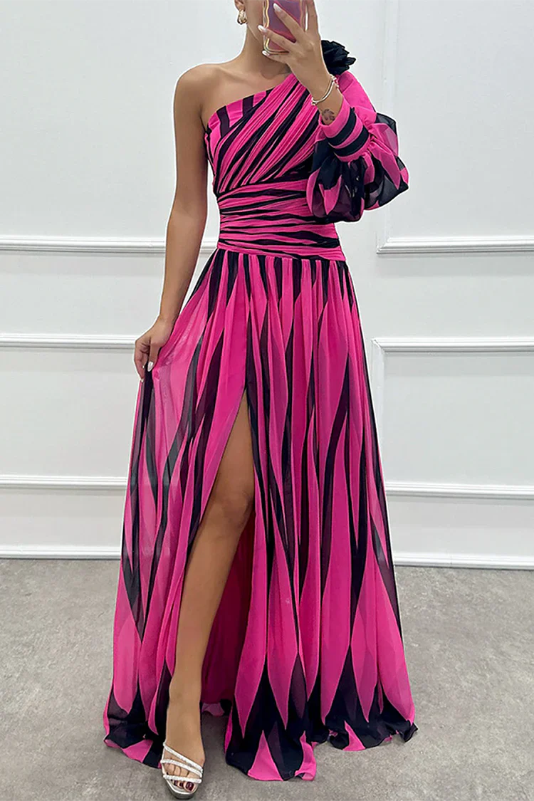 Chloe – Elegant Striped One Shoulder Maxi Dress