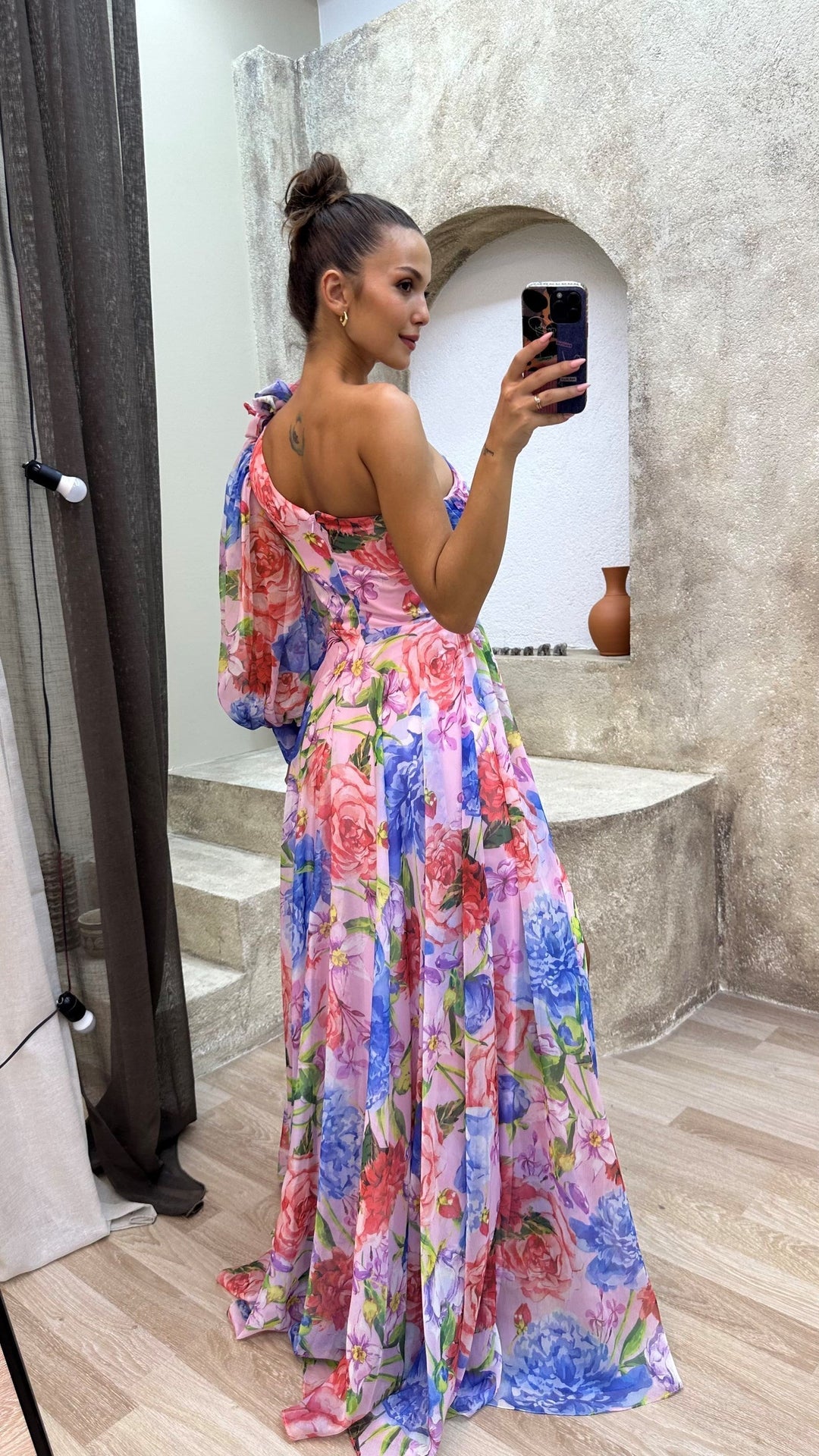 Isabella | Women's Flowing Gown