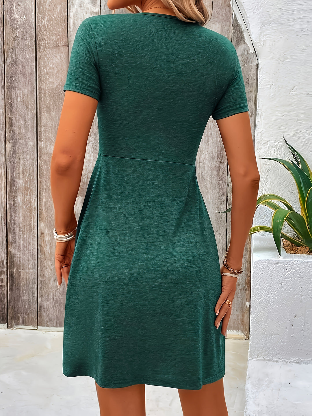 Feliz | Women's Mini Chic Twist Front V-Neck Dress