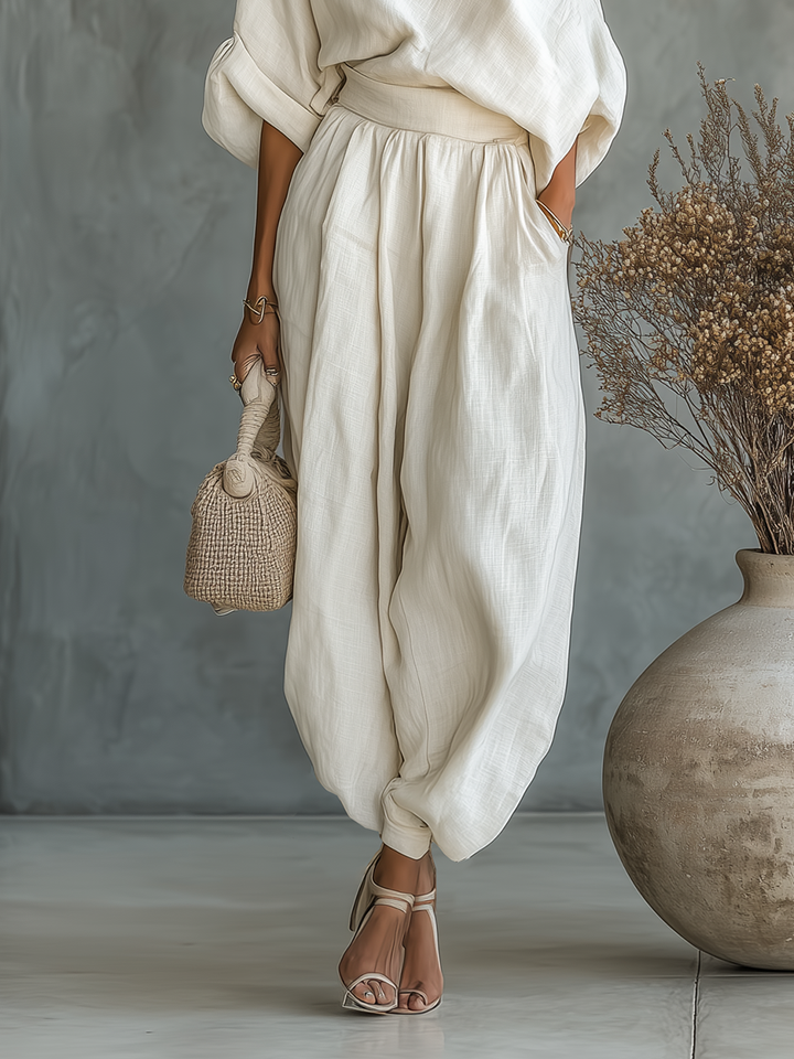 Lisa | Cozy Off-Shoulder Top with Tapered Trousers Ensemble