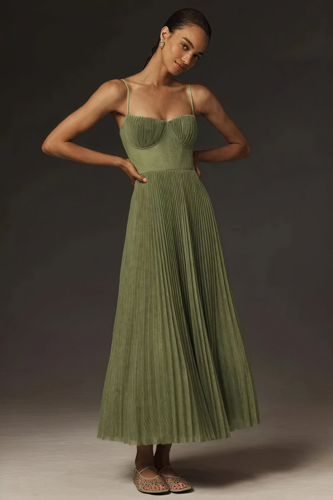 Elegant Midi Dress: Perfect for Special Occasions