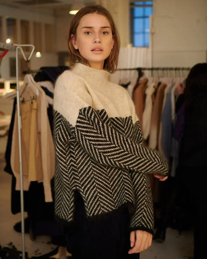 Eleanor | Women's Turtleneck Sweater