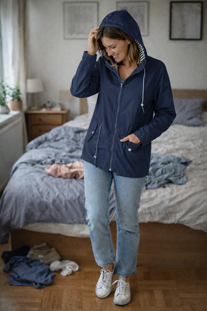 Women's Long Sleeve Rain Jacket with Hood and Pockets