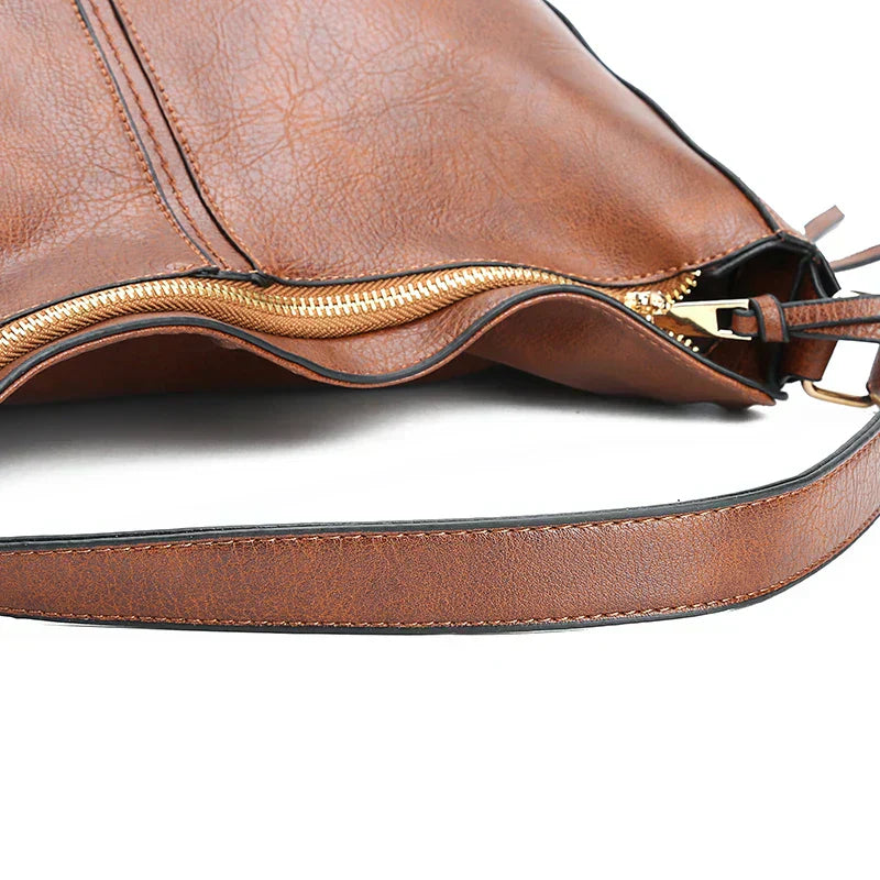 Gudborg | Elegant and Spacious Everyday Bag in Classic with Pockets