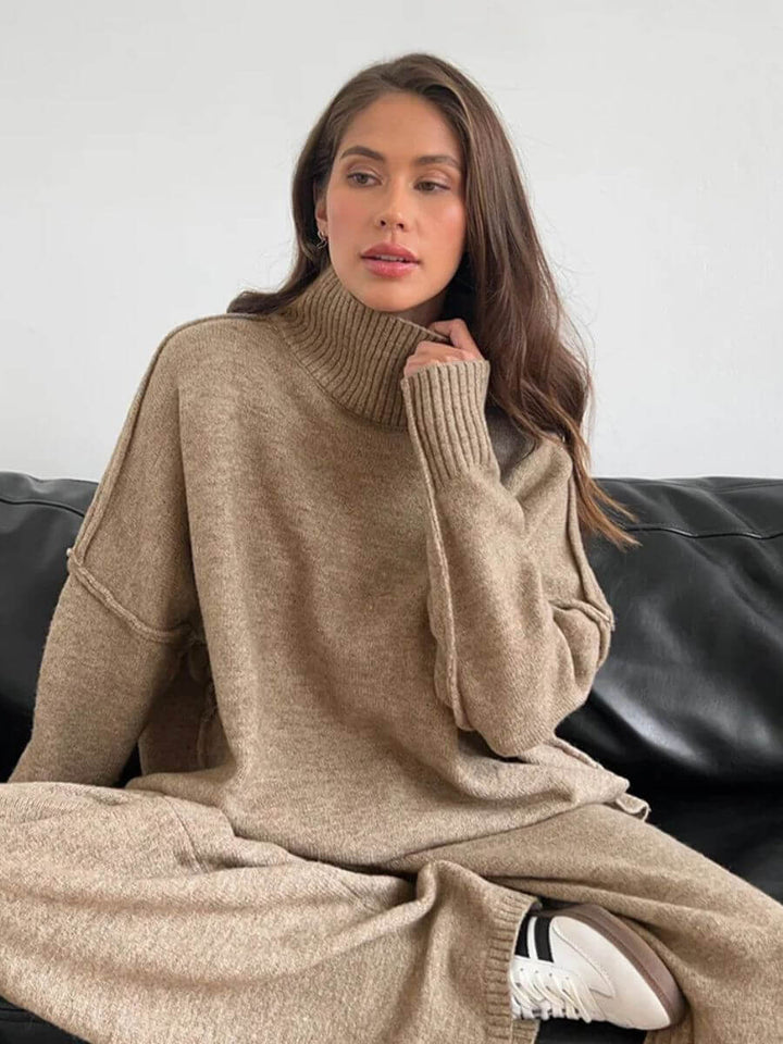 Liora | Women's Relaxed Long Sleeve Turtleneck Set
