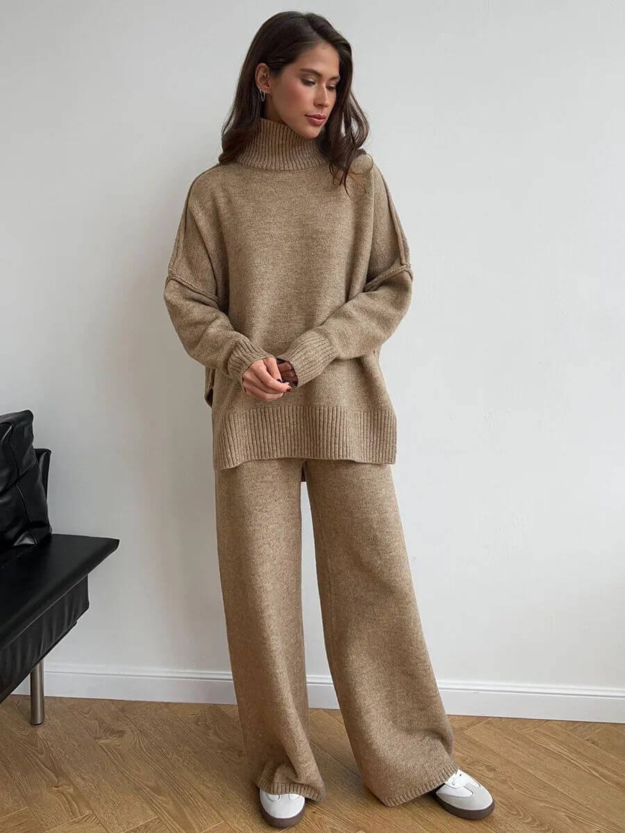 Liora | Women's Relaxed Long Sleeve Turtleneck Set