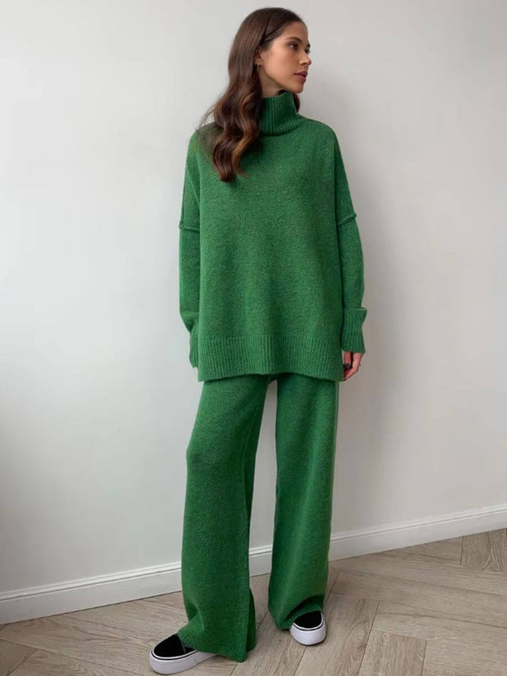 Liora | Women's Relaxed Long Sleeve Turtleneck Set