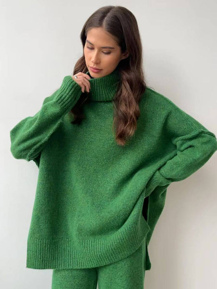 Liora | Women's Relaxed Long Sleeve Turtleneck Set