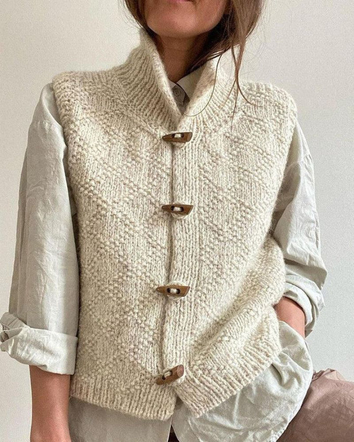Ingrid | Women's Cozy Sleeveless Cardigan with Buttons