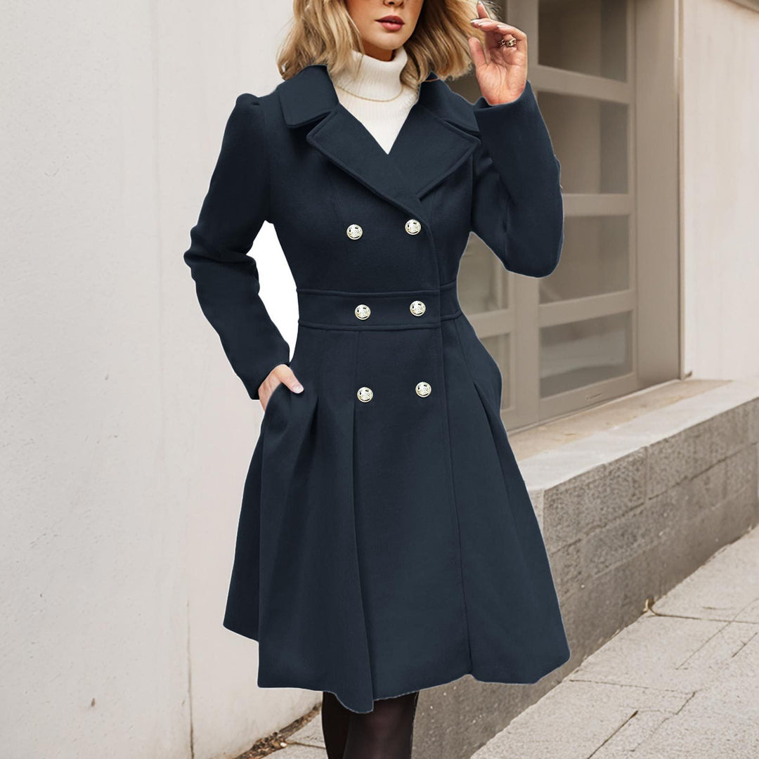 Women's coat with long sleeves and pockets