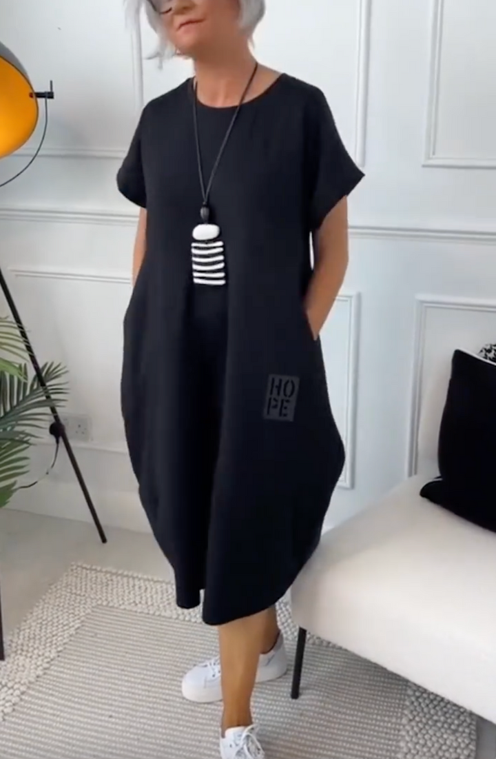 Zuzanna | Women's Short Sleeve Maxi Airy Summer Dress with Round Neckline and Pockets