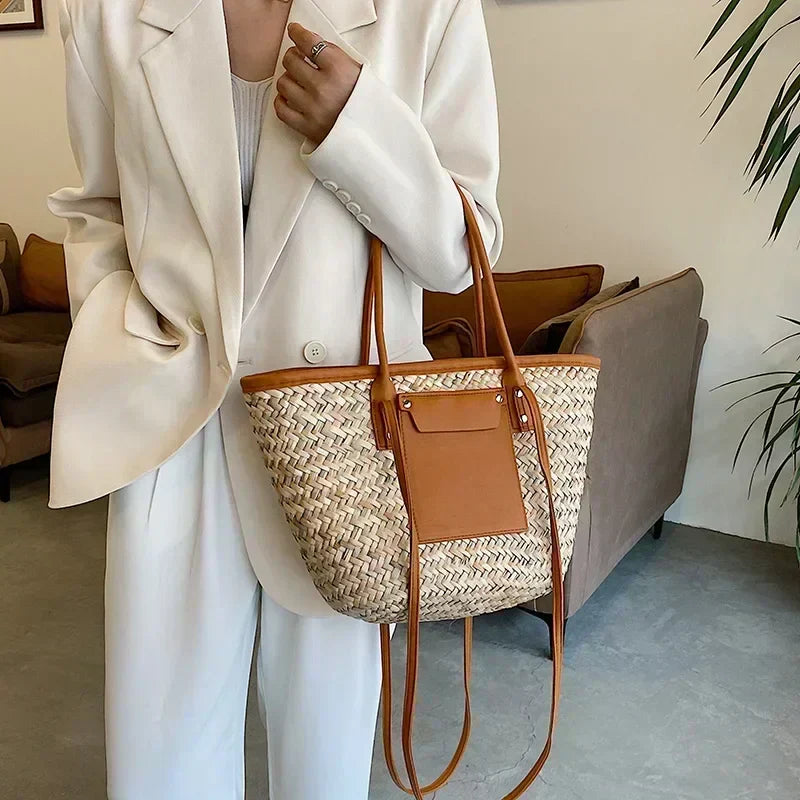 Torborg | Elegant straw bag with leather accents