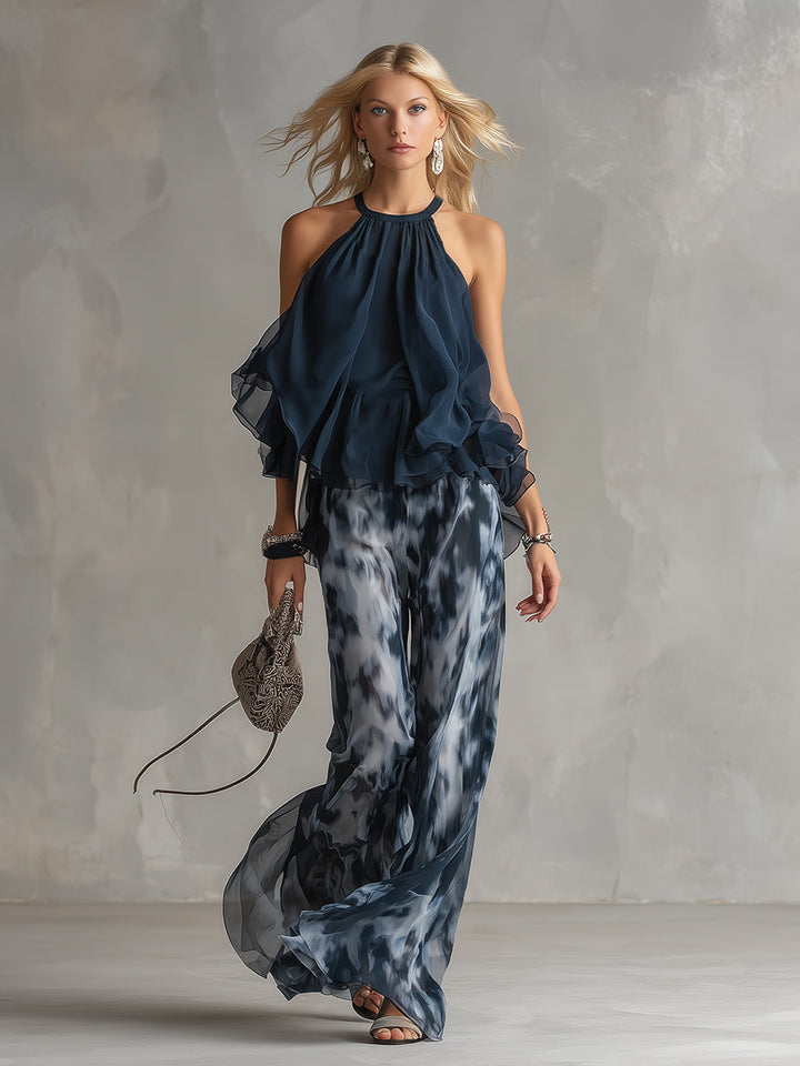 Ludovica – Chic Ensemble with High-Neck Blouse and Flowing Printed Trousers