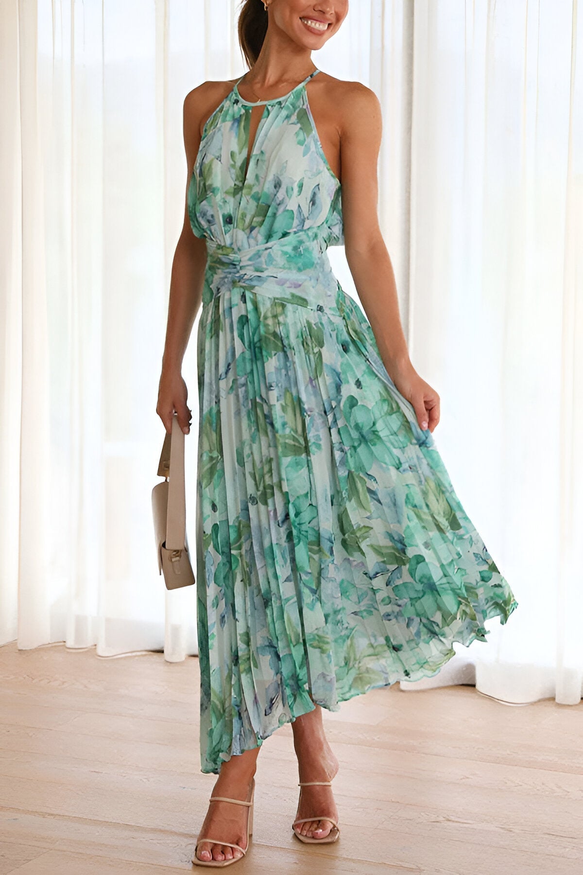 Valeria | Floating Elegance Maxi Dress