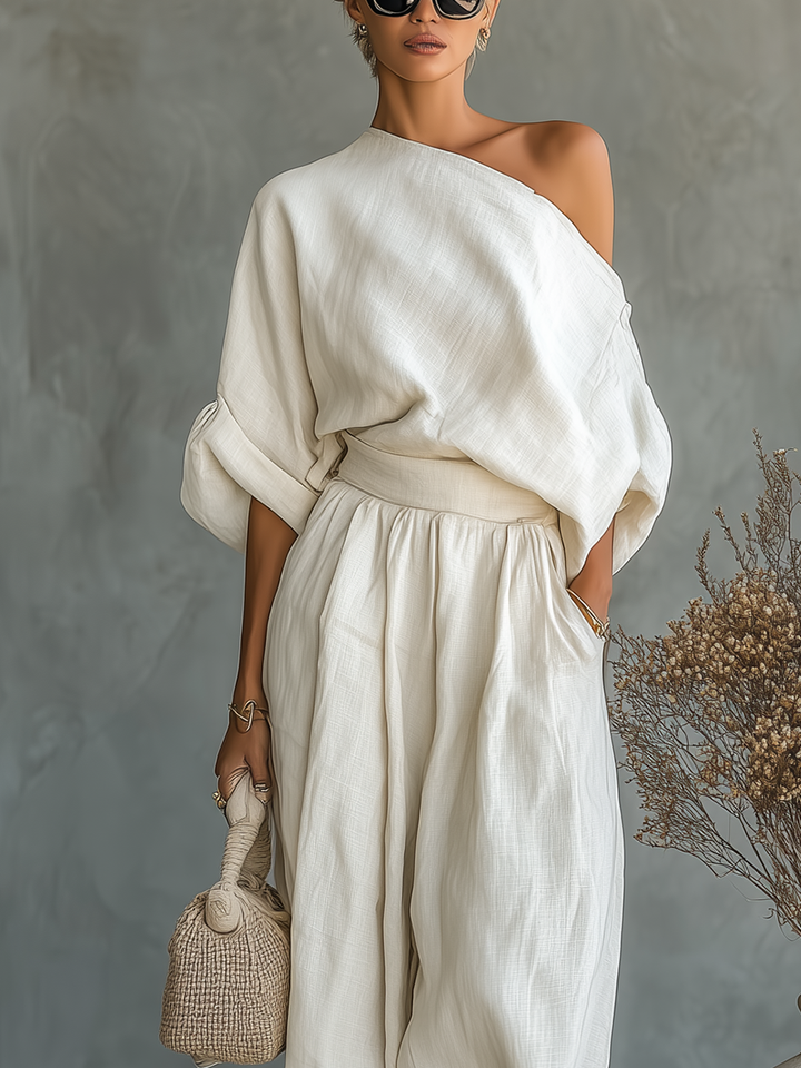 Lisa | Cozy Off-Shoulder Top with Tapered Trousers Ensemble