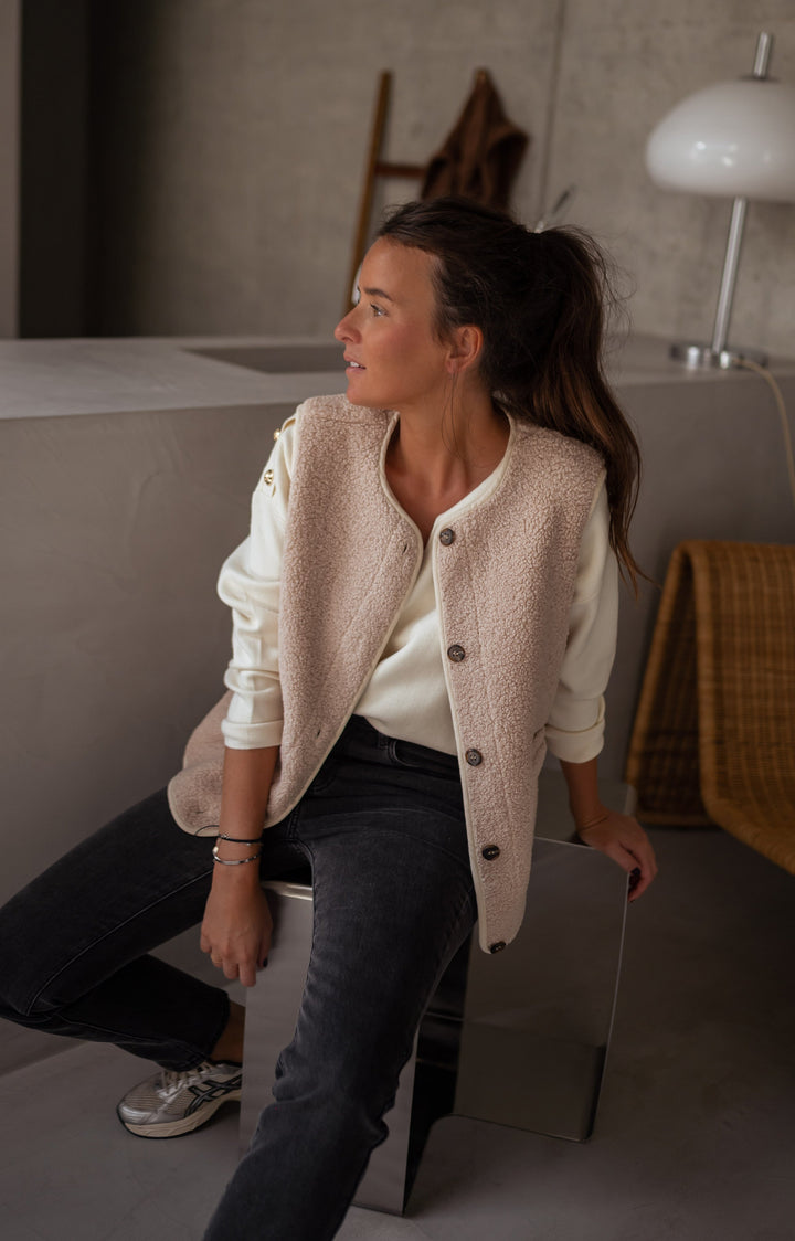 Nerina | Women's Round Neck Vest with Pockets and Buttons