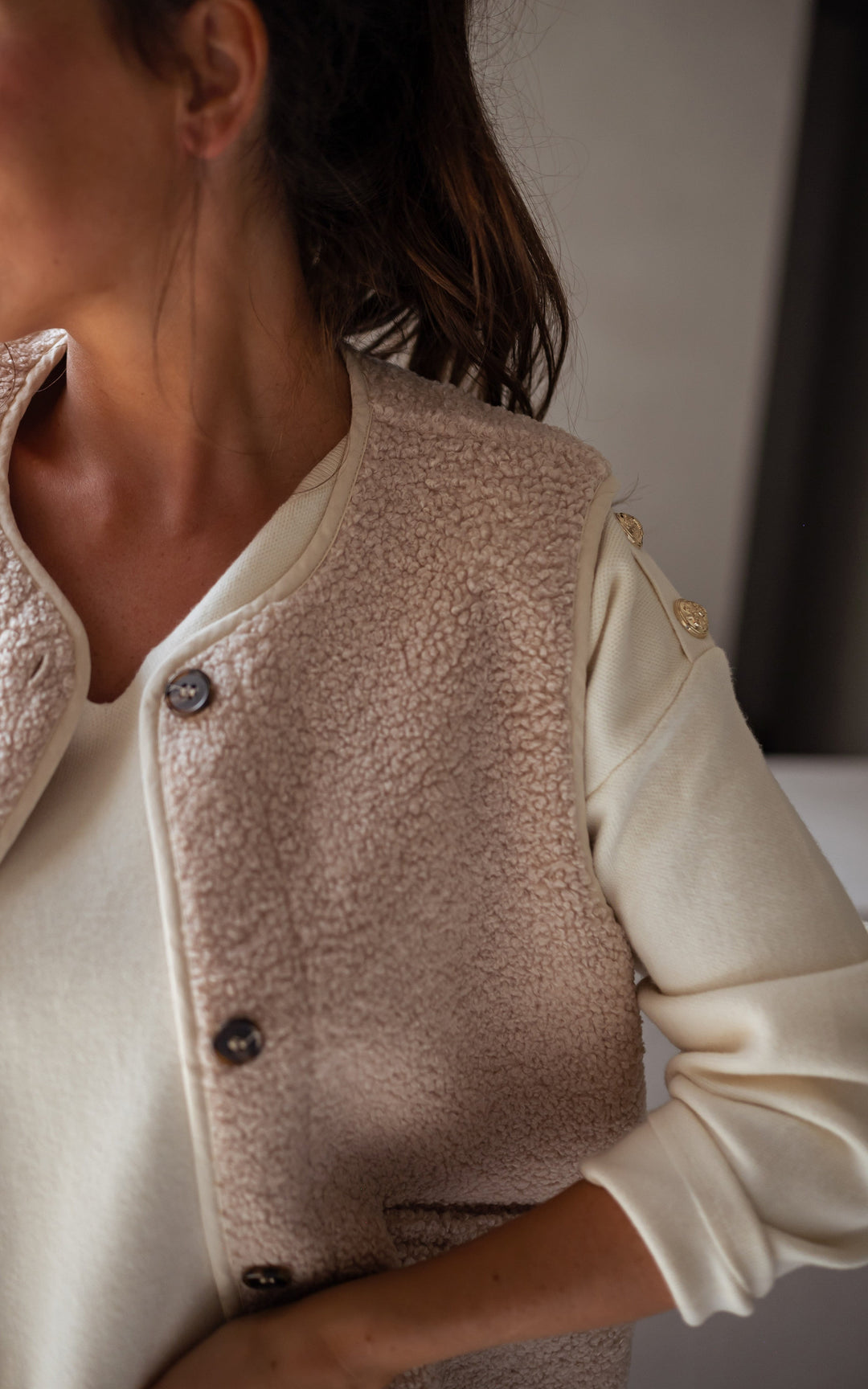 Nerina | Women's Round Neck Vest with Pockets and Buttons