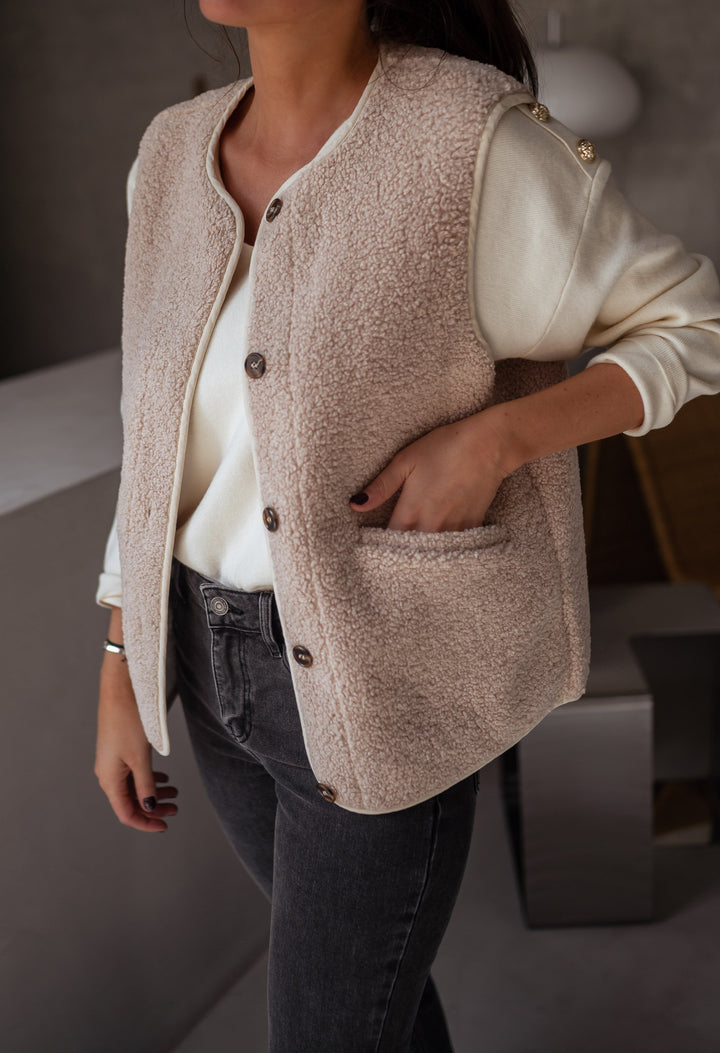 Nerina | Women's Round Neck Vest with Pockets and Buttons