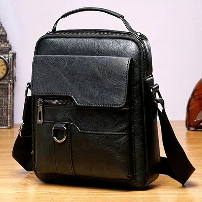 Gjerlaug | Practical and stylish shoulder bag with Pockets