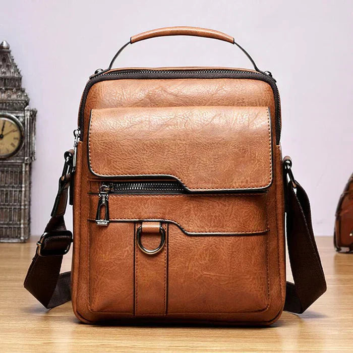 Gjerlaug | Practical and stylish shoulder bag with Pockets