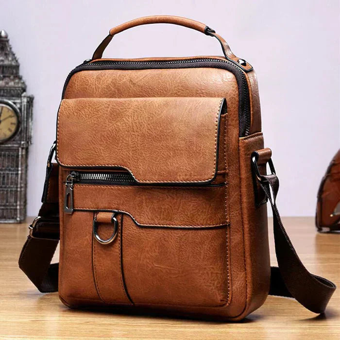 Gjerlaug | Practical and stylish shoulder bag with Pockets