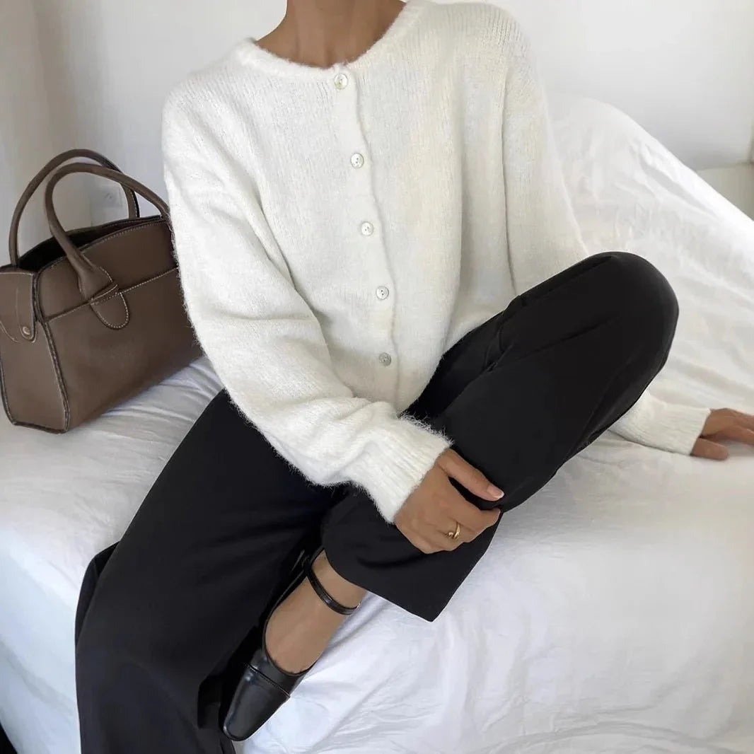 Women's Round Neck Cardigan with Long Sleeves and Buttons