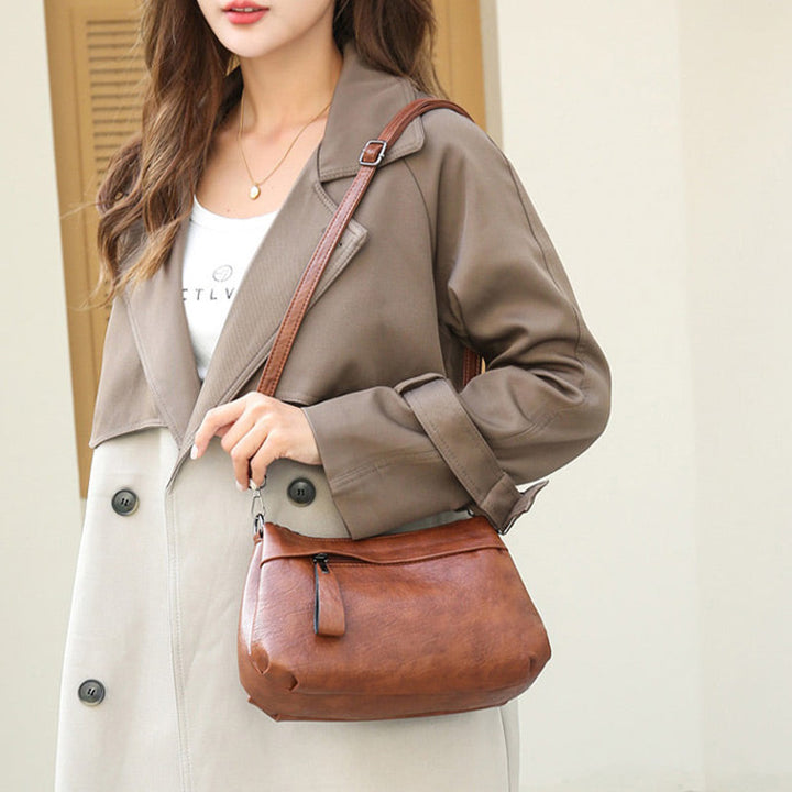 Hallgerd | Elegant shoulder bag with style and Pockets