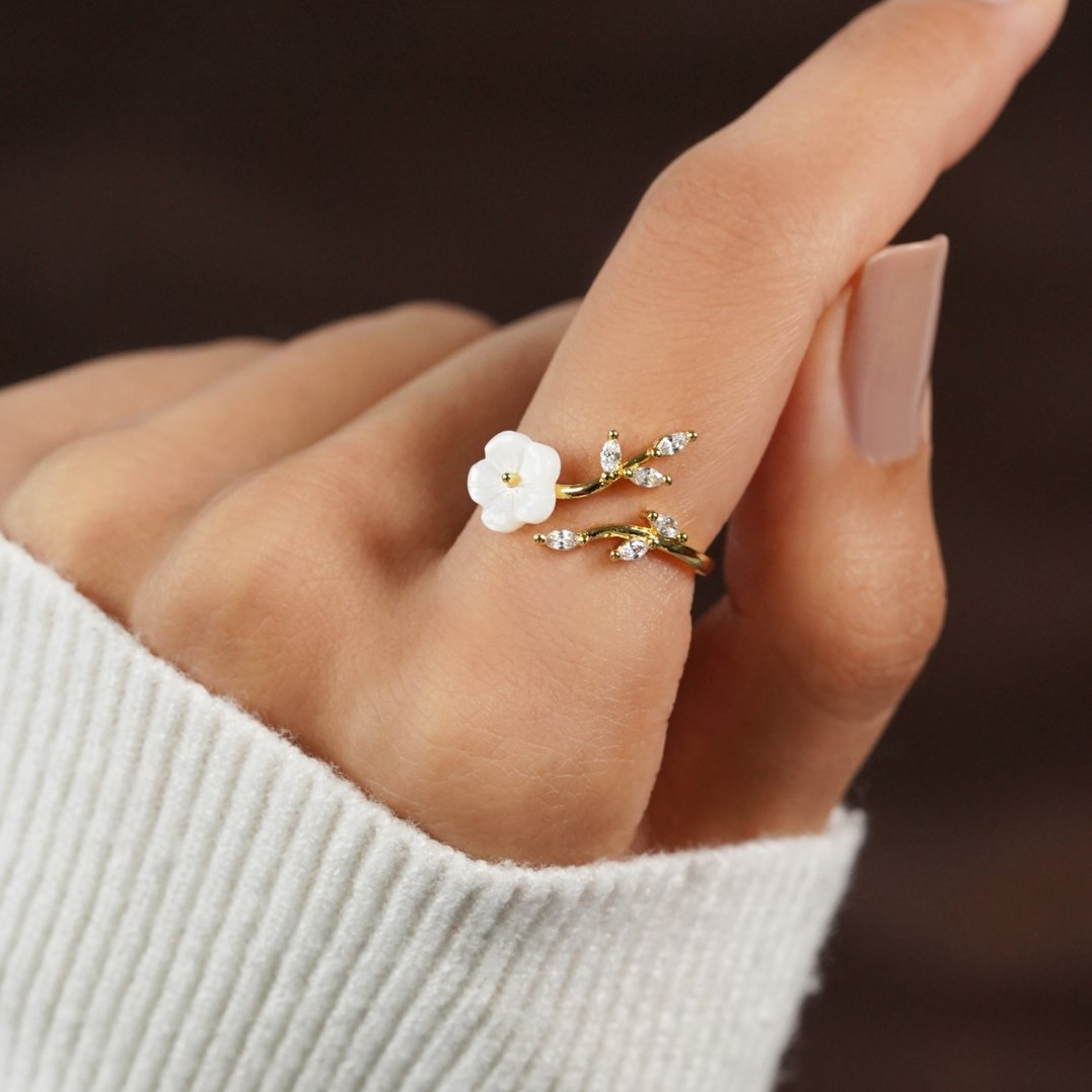 Estela | Ring with Flowers